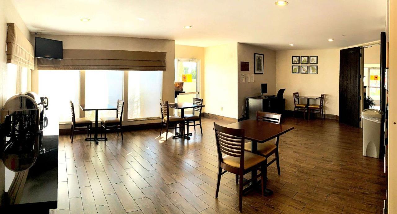 Sleep Inn Phoenix North I-17 מראה חיצוני תמונה